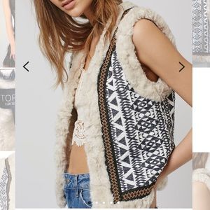 Topshop NWOT Faux-Fur Festival Gilet 0